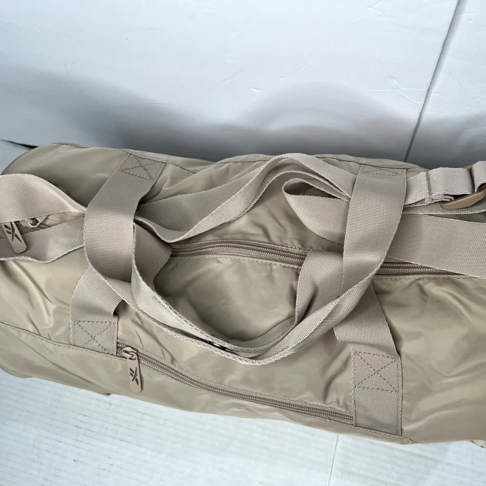 Reebok  Men's Beige Duffel Bag - Travel Gym Tote 17” x 11”x 9”
